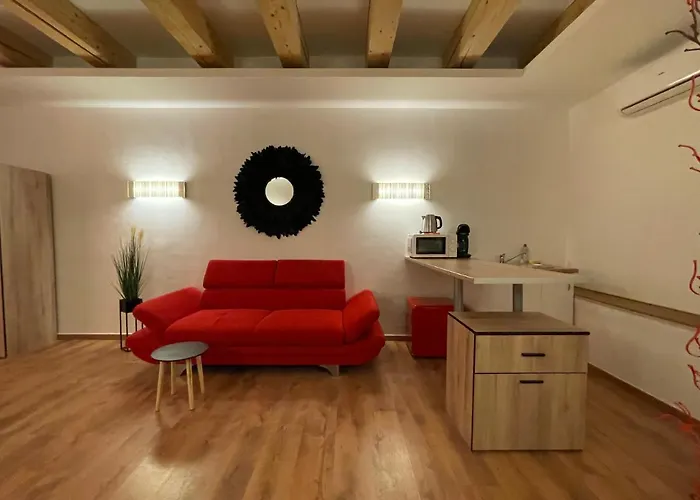 Apartman New Workspace Savoya9 Self Check In Old Center